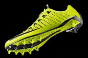 nike毒液足球鞋偏小吗，nike毒液足球鞋偏小吗值得买吗